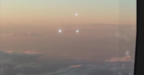 Flygpassagerare filmade UFO-Klot